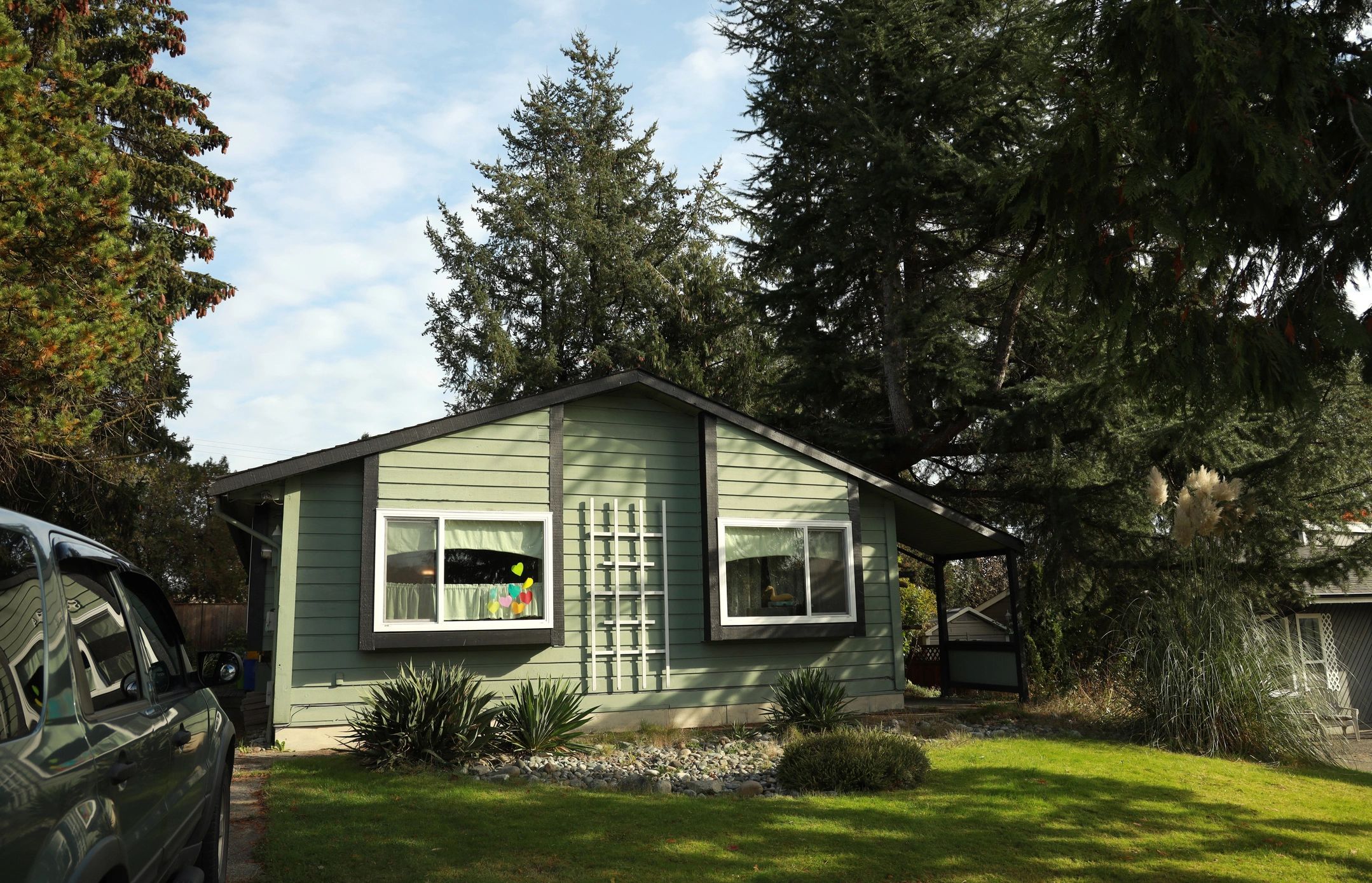 Single-story home exterior ready for a new paint finish